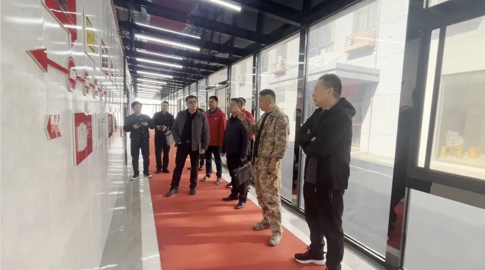 佛山市駐華東辦事處領(lǐng)導蒞臨昊東食品考察指導